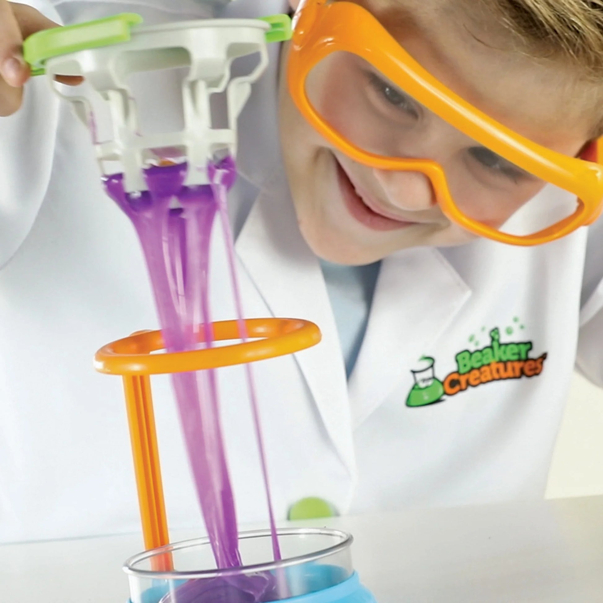 Unleash Your Child's Inner Scientist with the Beaker Creatures Alien Experiment Lab - 18-Piece Science Kit for Kids Aged 5 to 10